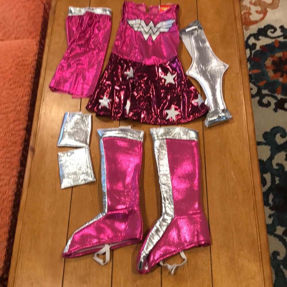 Pink Wonder Woman size Toddler 4